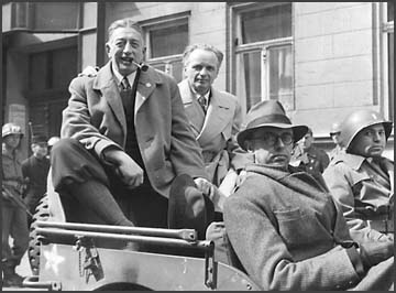 Graf Luckner im Jeep