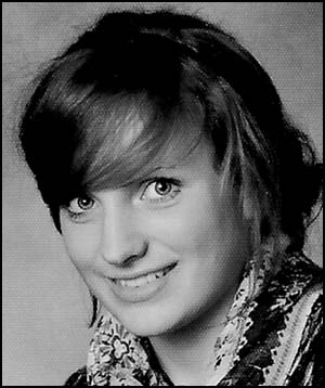 Karolina Kustusz title=