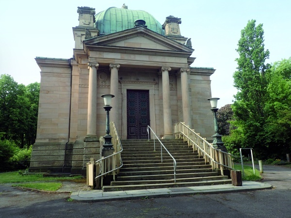 Das 1903 eröffnete Krematorium in Mainz (Foto: Norbert Fischer)